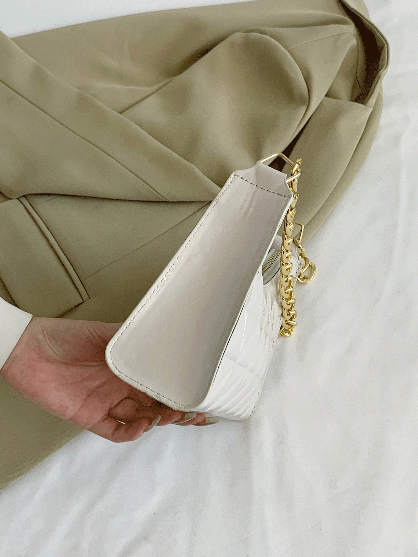 Quilted Detail Chain Bag