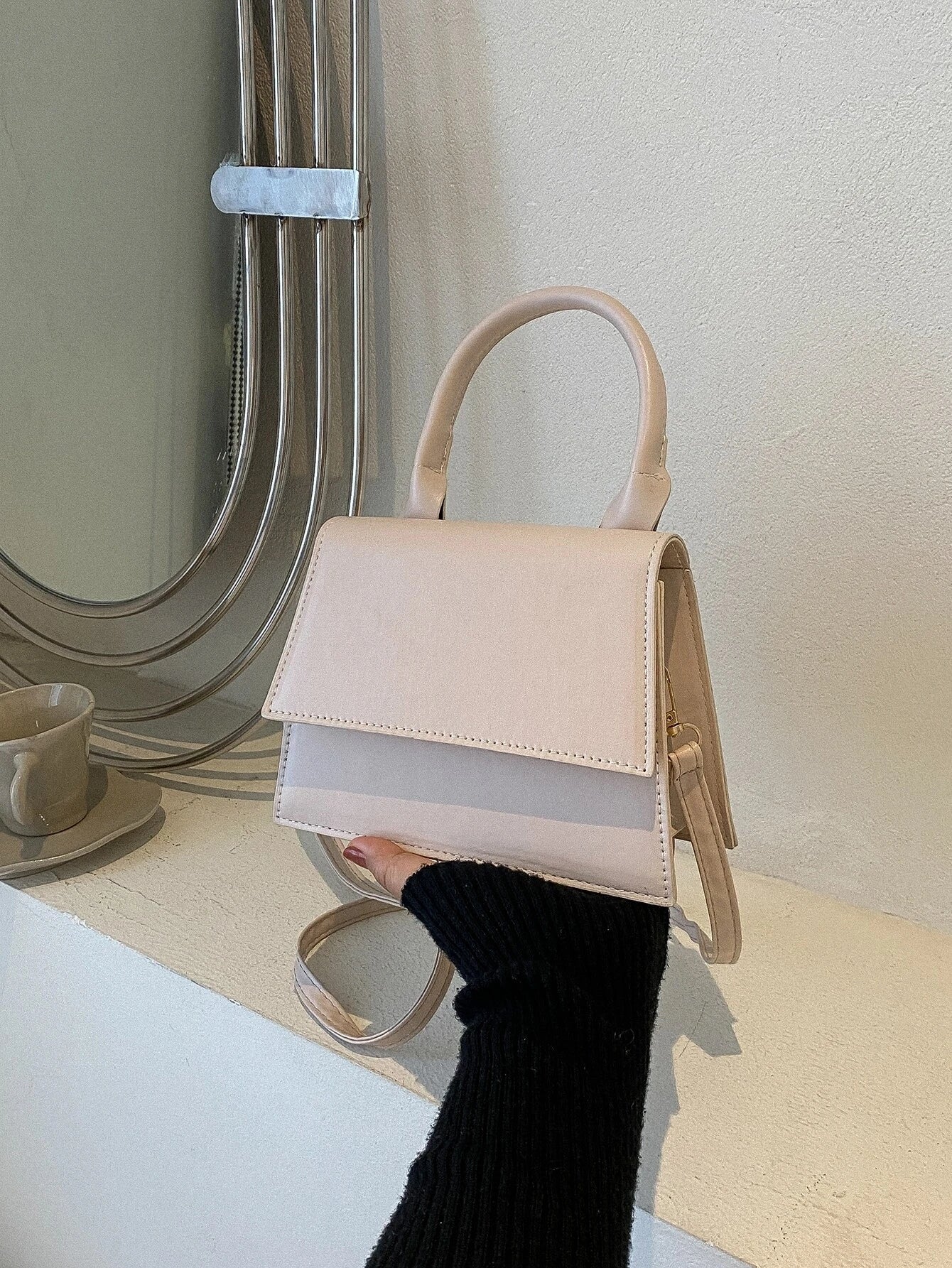 Fashionable Solid Color Flap Mini Handbag