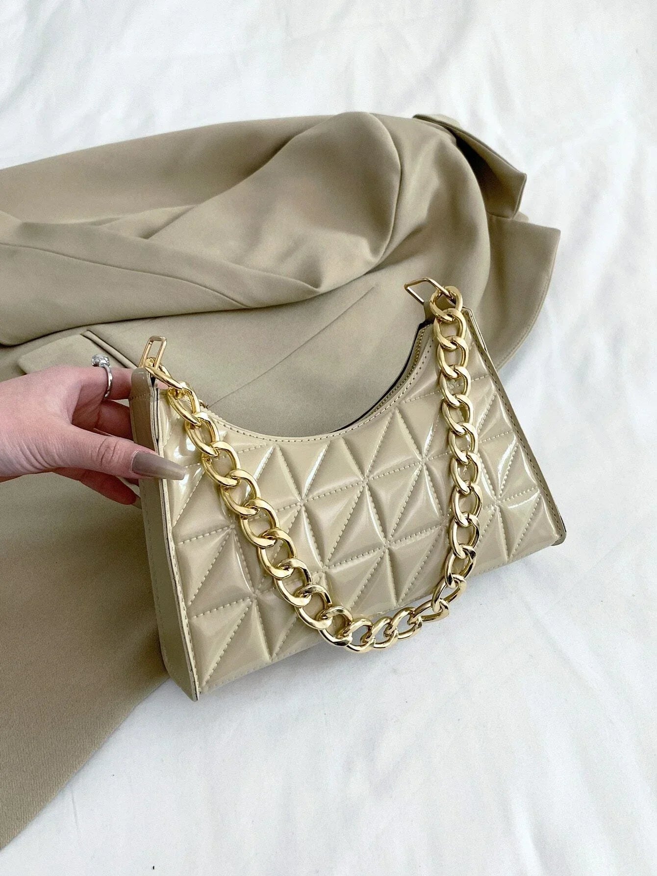 Quilted Detail Chain Bag
