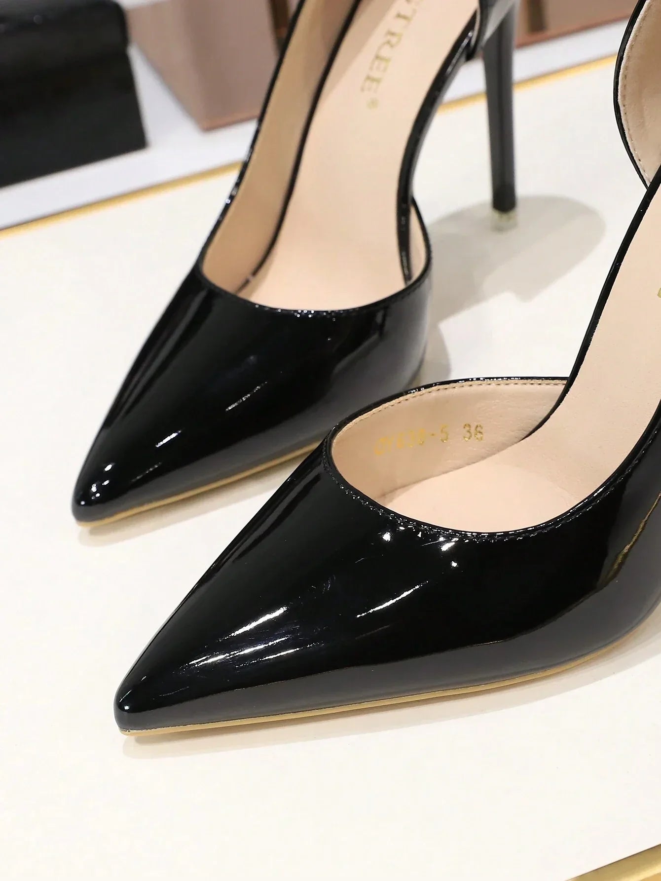 Bigtree Fashionable High Heel Shoes