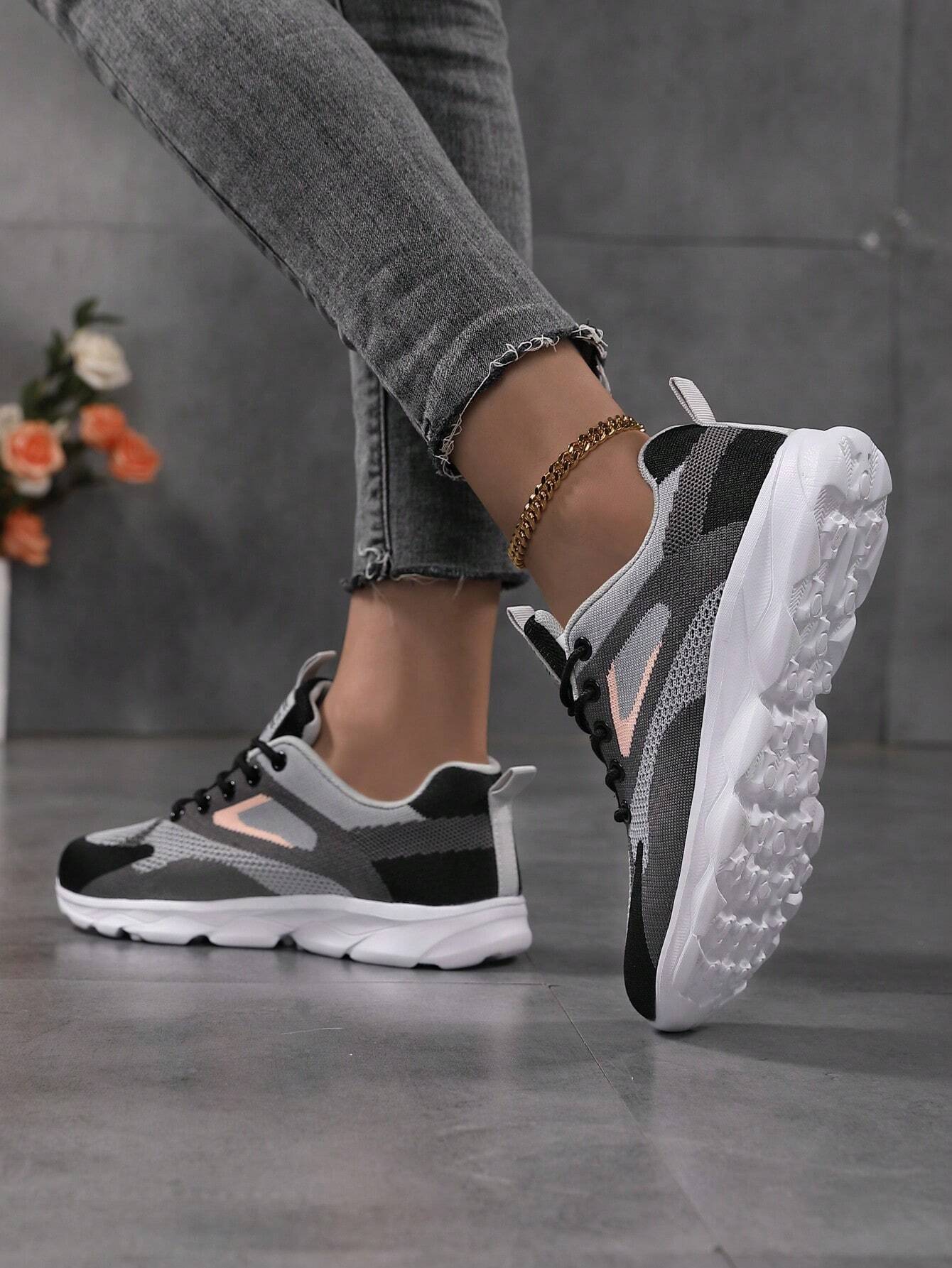 Breathable Mesh Lightweight Casual Running Shoes With Soft Sole