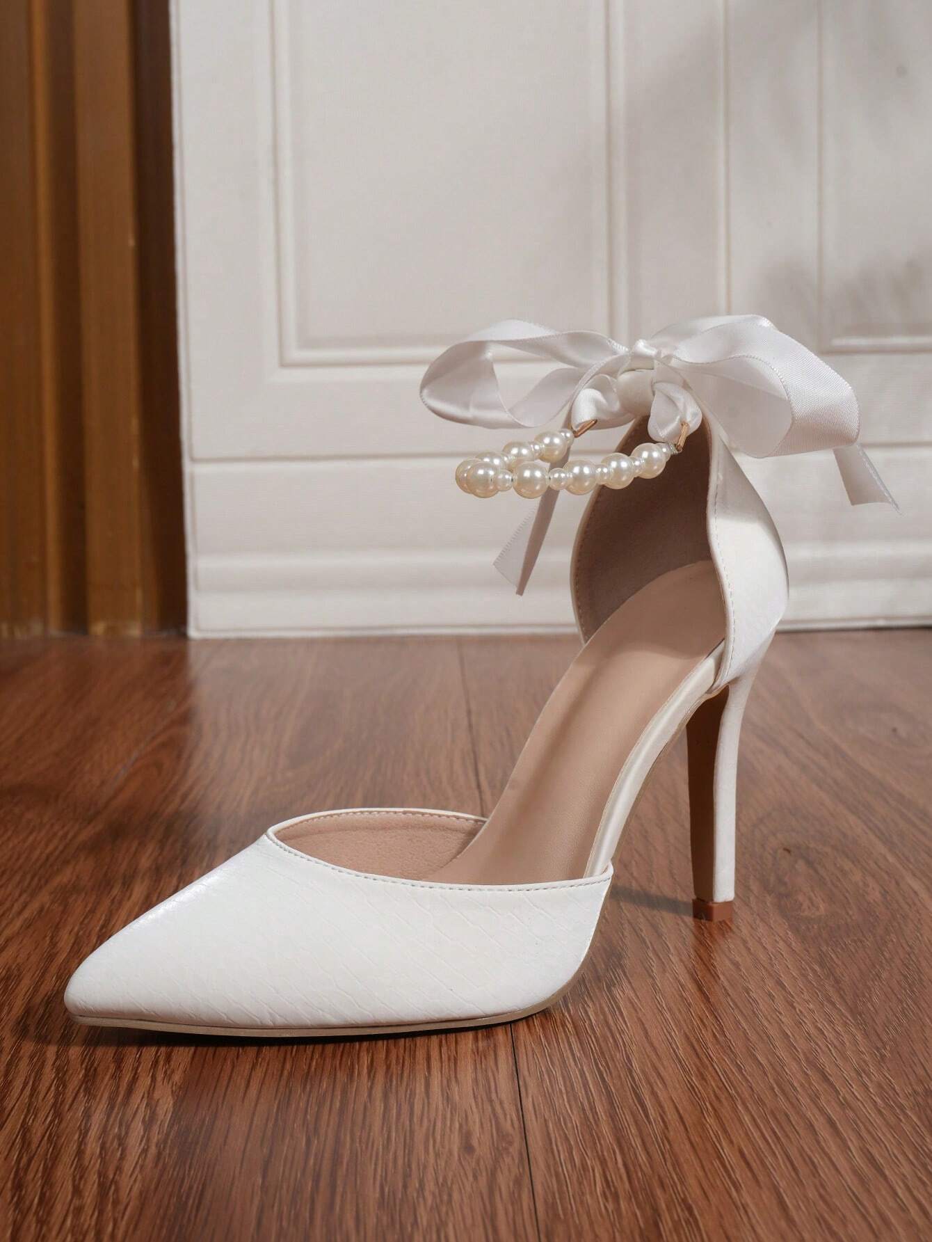 2024 Pu New Arrival Sexy & Fashionable Pearl Detail Stiletto Heels Women's Shoes