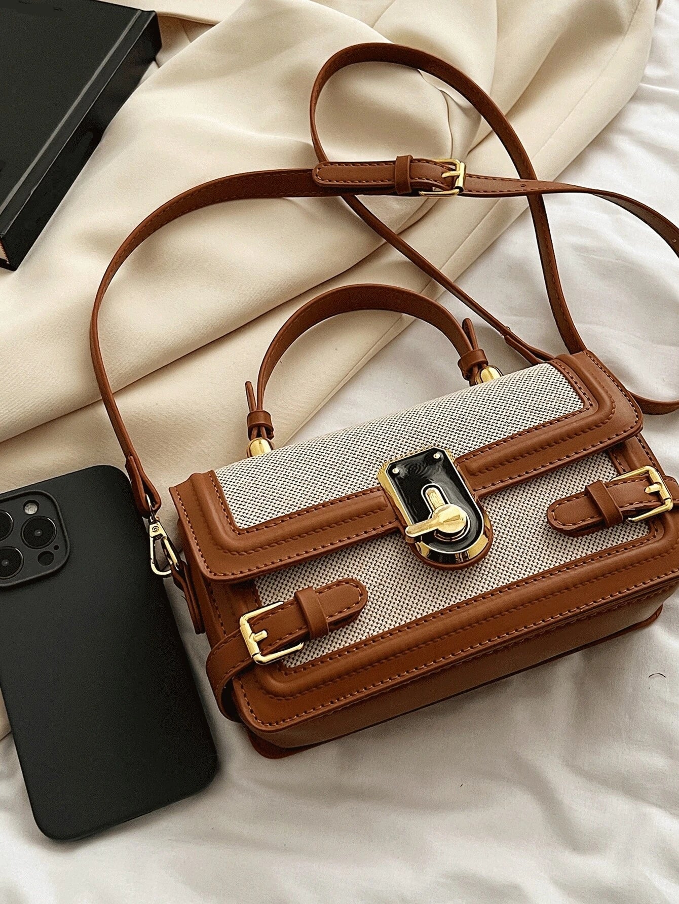 Fashionable,Minimalist,Casual,Small Square Bag Buckle Decor