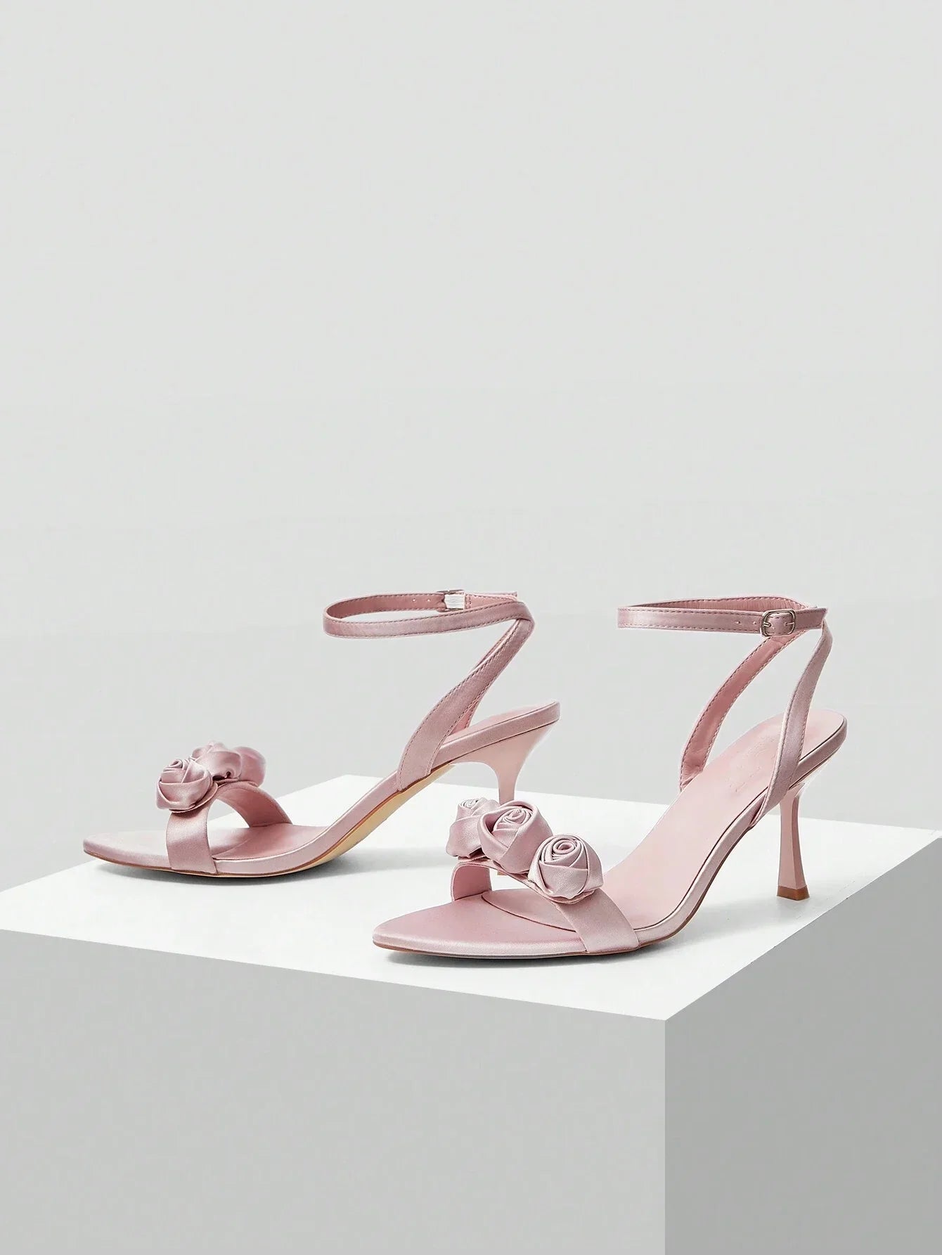 MOTF PREMIUM WOMEN'S POINTED TOE FLORAL HIGH HEEL SANDALS