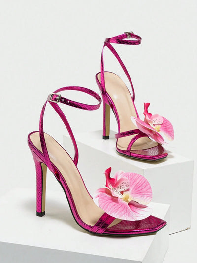 Eye-Catching Lan Flowers Sexy Strappy Elegant Sandals