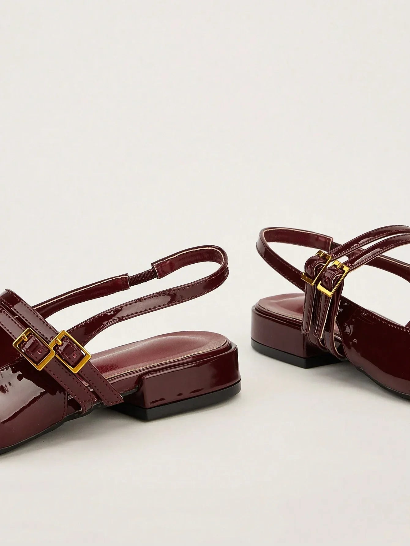 Holiday-Style Wine Red Round Toe Buckled Flat Shoes