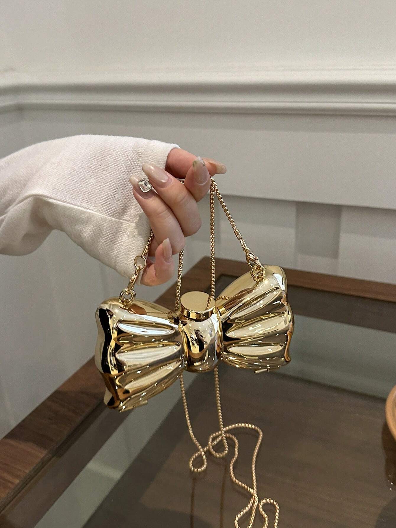 Fashionable Mini Bow Metallic Mirror Earphone Bag