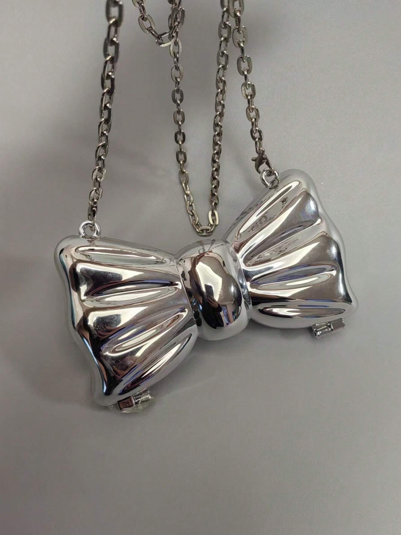 Fashionable Mini Bow Metallic Mirror Earphone Bag