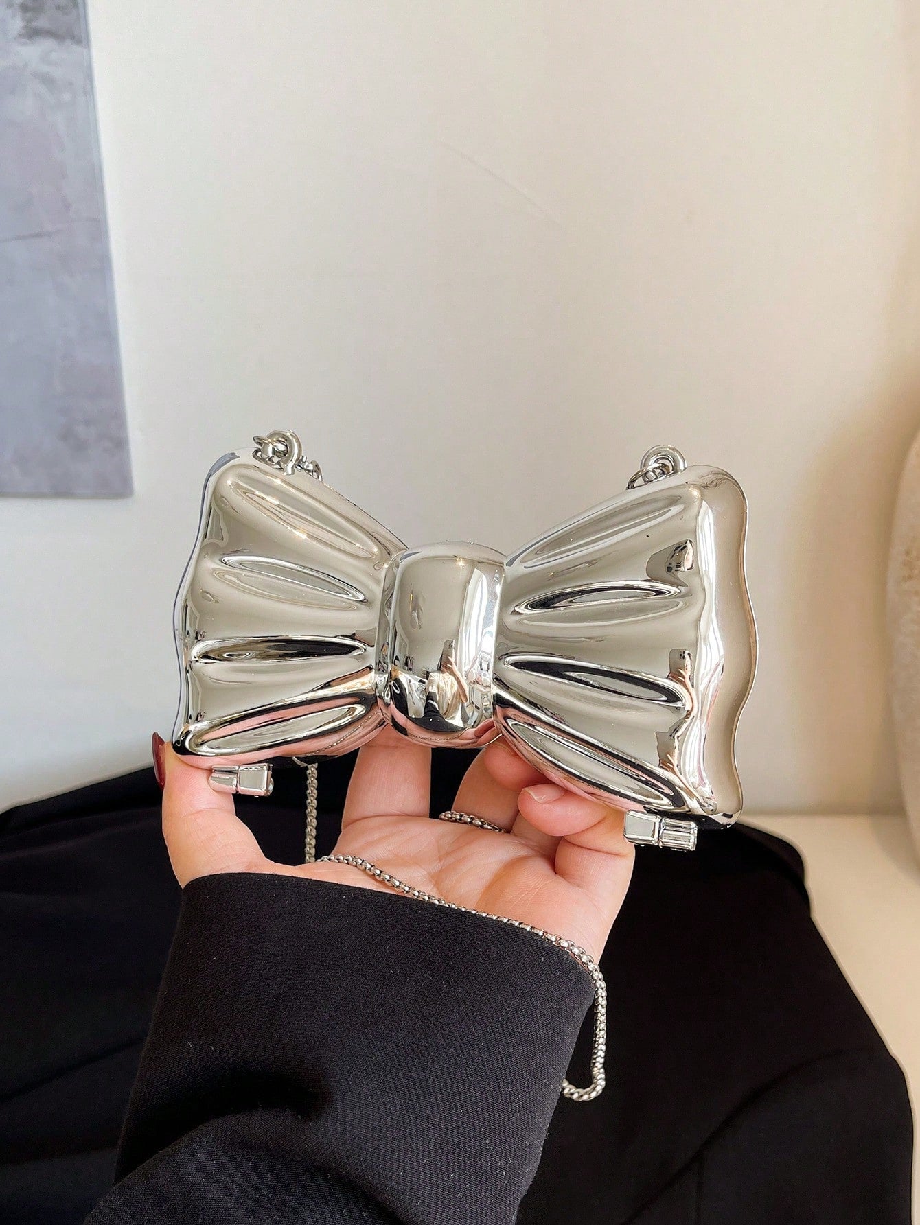 Fashionable Mini Bow Metallic Mirror Earphone Bag
