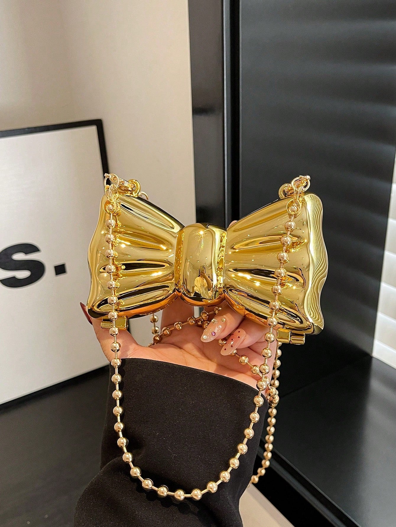 Fashionable Mini Bow Metallic Mirror Earphone Bag