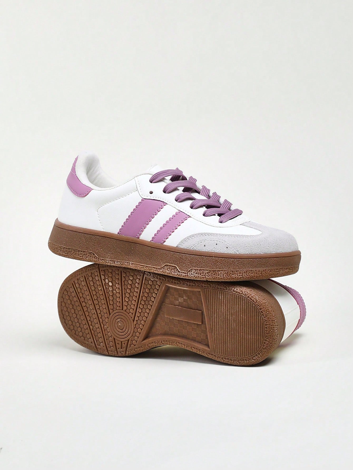 Women's 2 Stipes Gum Sole Sneakers