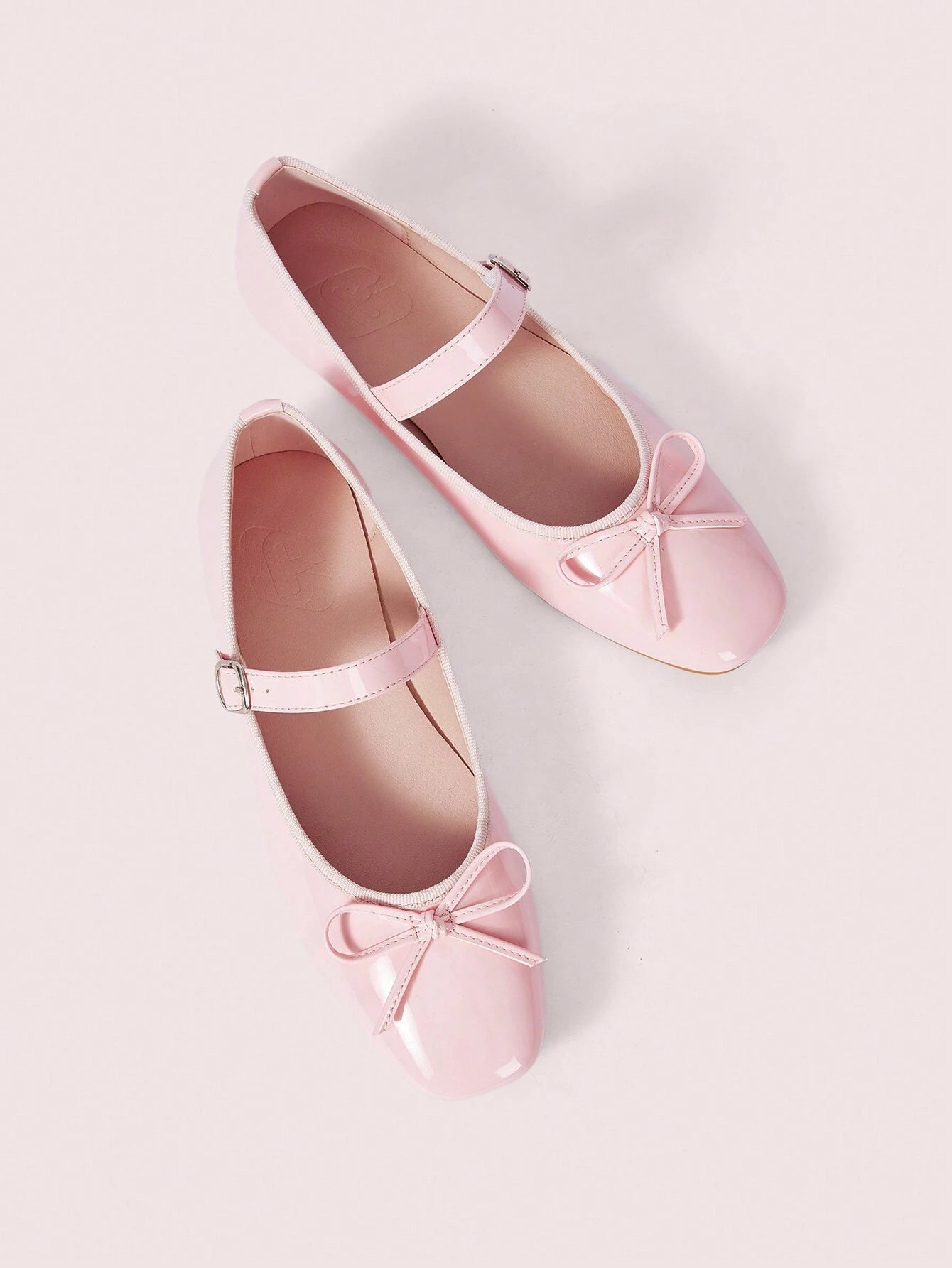 Elegant Women's Flat Shoes