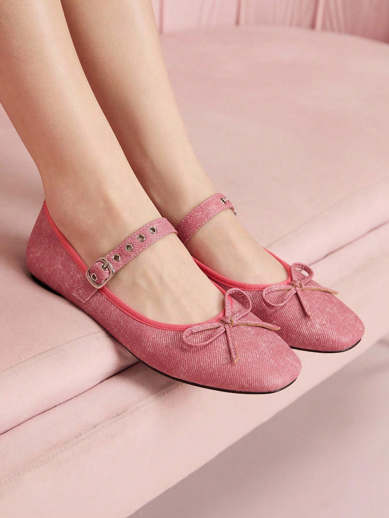 Elegant Women's Flat Shoes