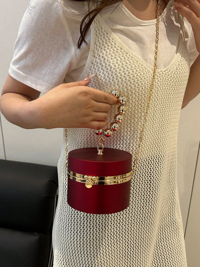 Niche Design Metal Chain Bag