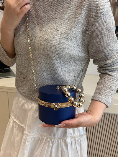 Niche Design Metal Chain Bag