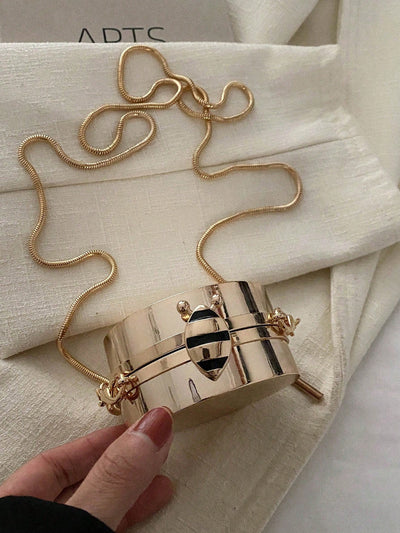 Niche Design Metal Chain Bag
