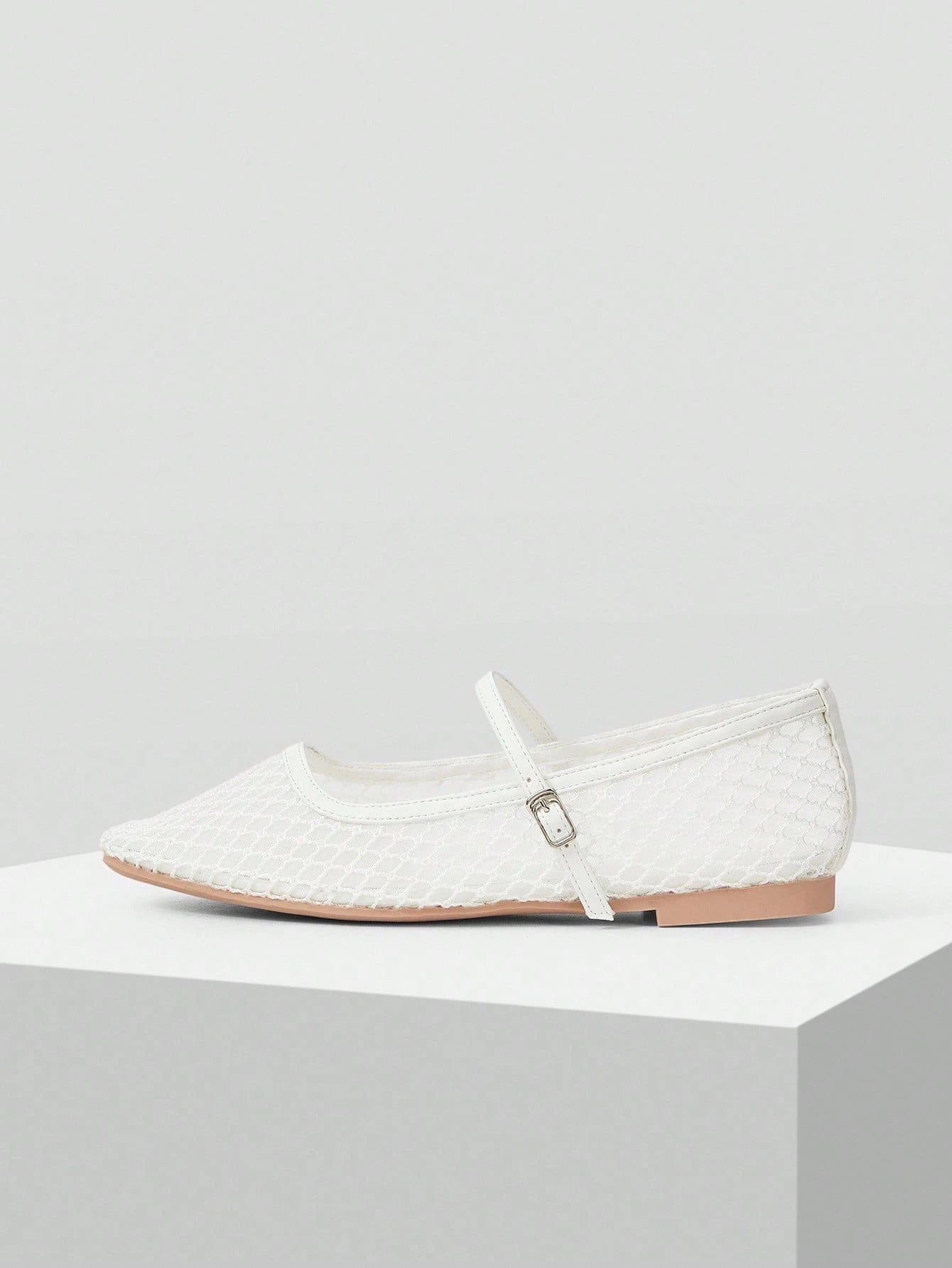 MOTF PREMIUM WOMEN COMFORTABLE MINIMALIST FLAT SHOES