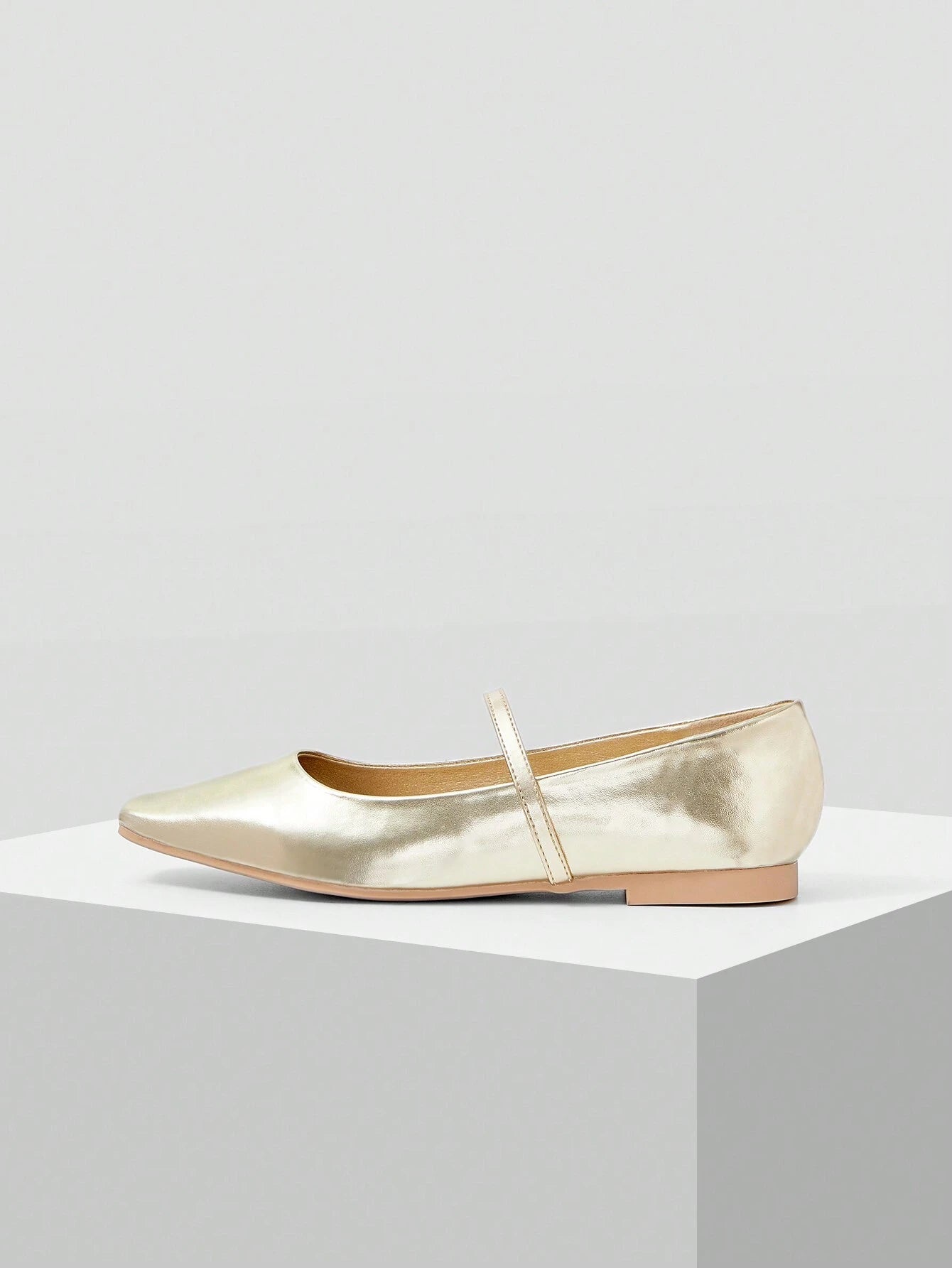 MOTF PREMIUM WOMEN COMFORTABLE MINIMALIST FLAT SHOES
