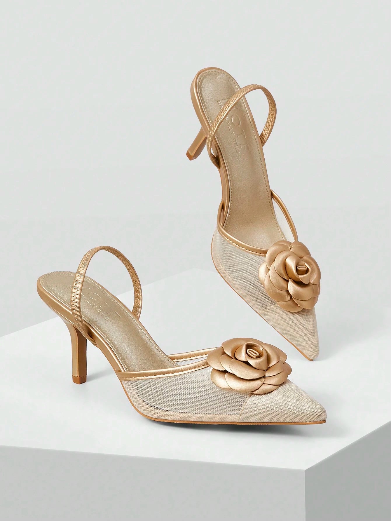 MOTF PREMIUM FLORAL DECOR POINTED TOE HIGH HEELS PUMPS