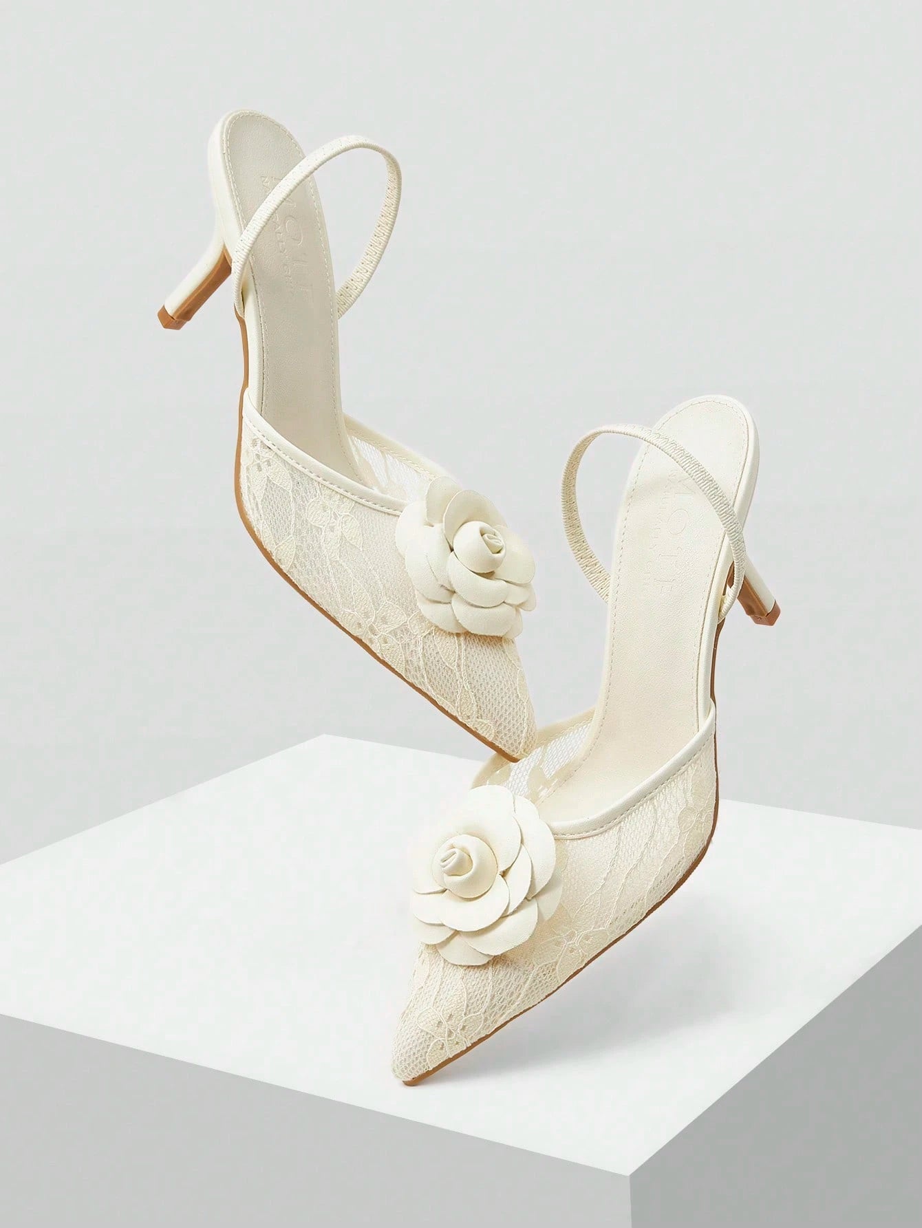 MOTF PREMIUM FLORAL DECOR POINTED TOE HIGH HEELS PUMPS