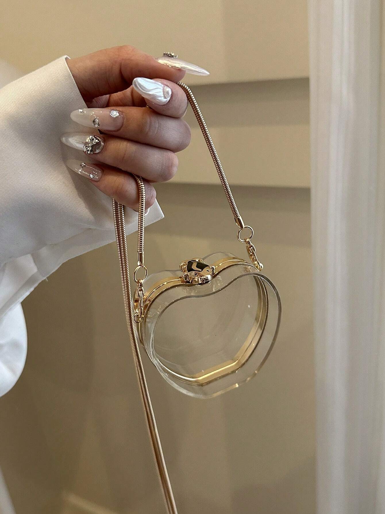 Niche Design Metal Chain Bag