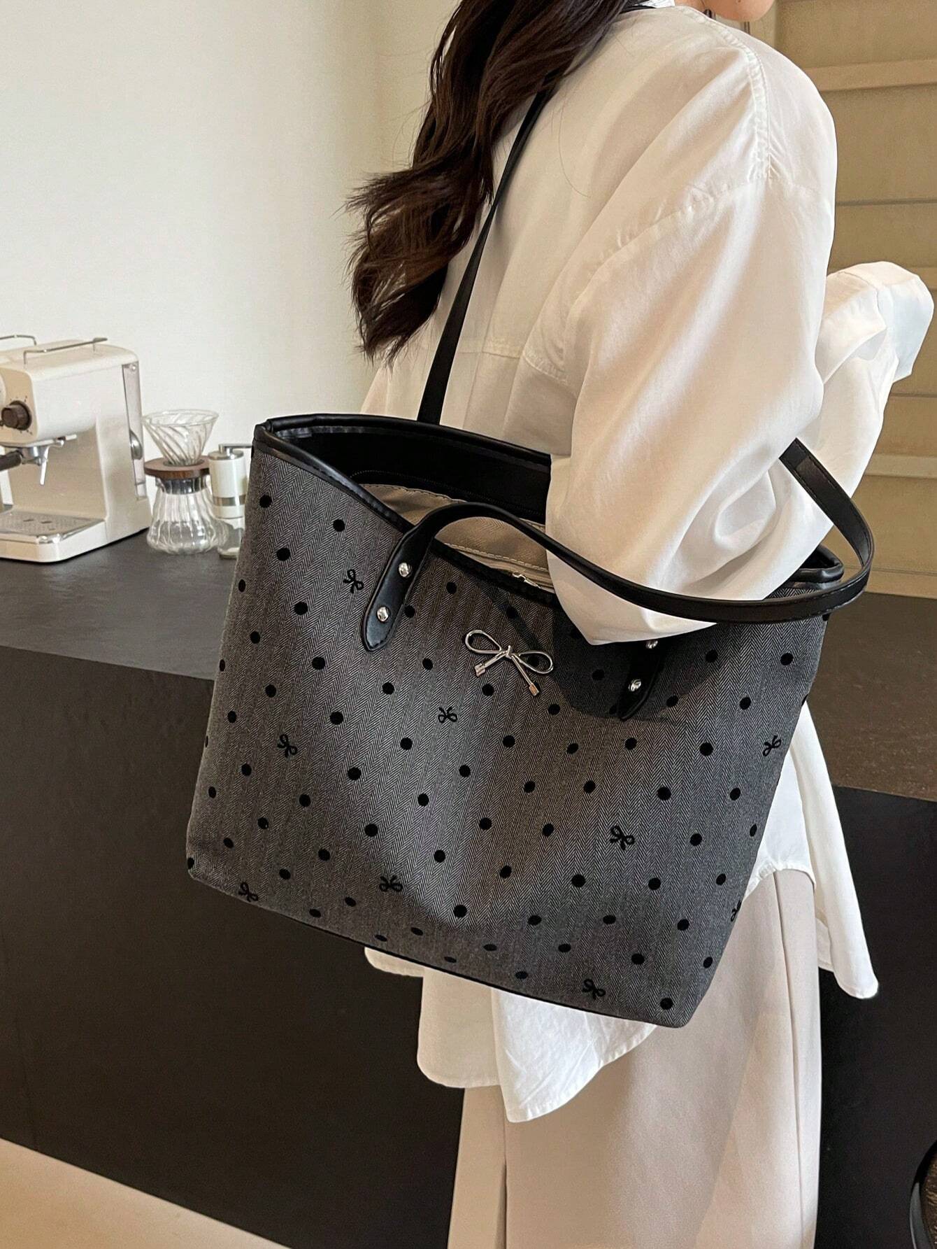 New Floral Pattern PU Tote Bag