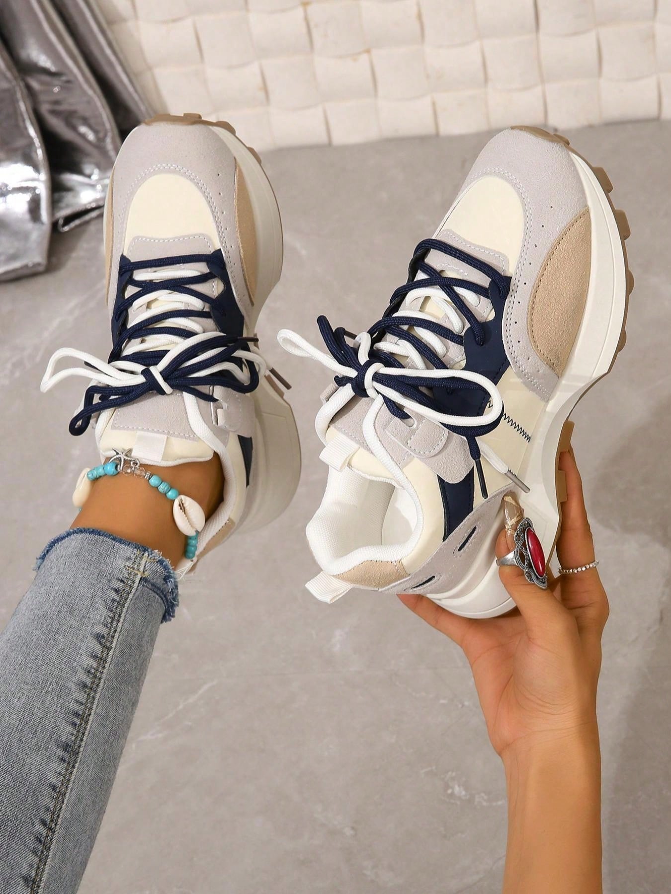 Breathable Mesh Contrast Platform Shoes