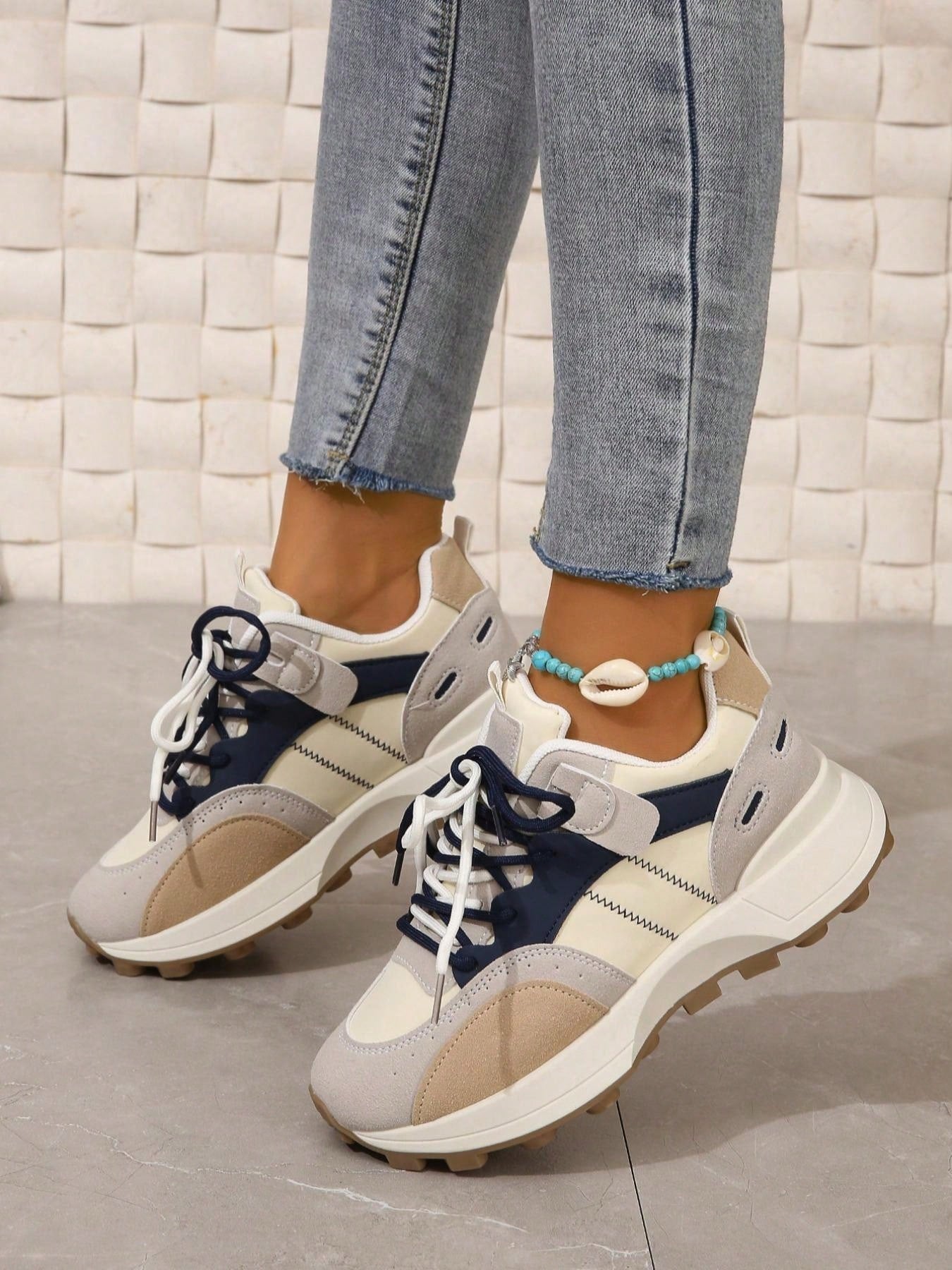 Breathable Mesh Contrast Platform Shoes
