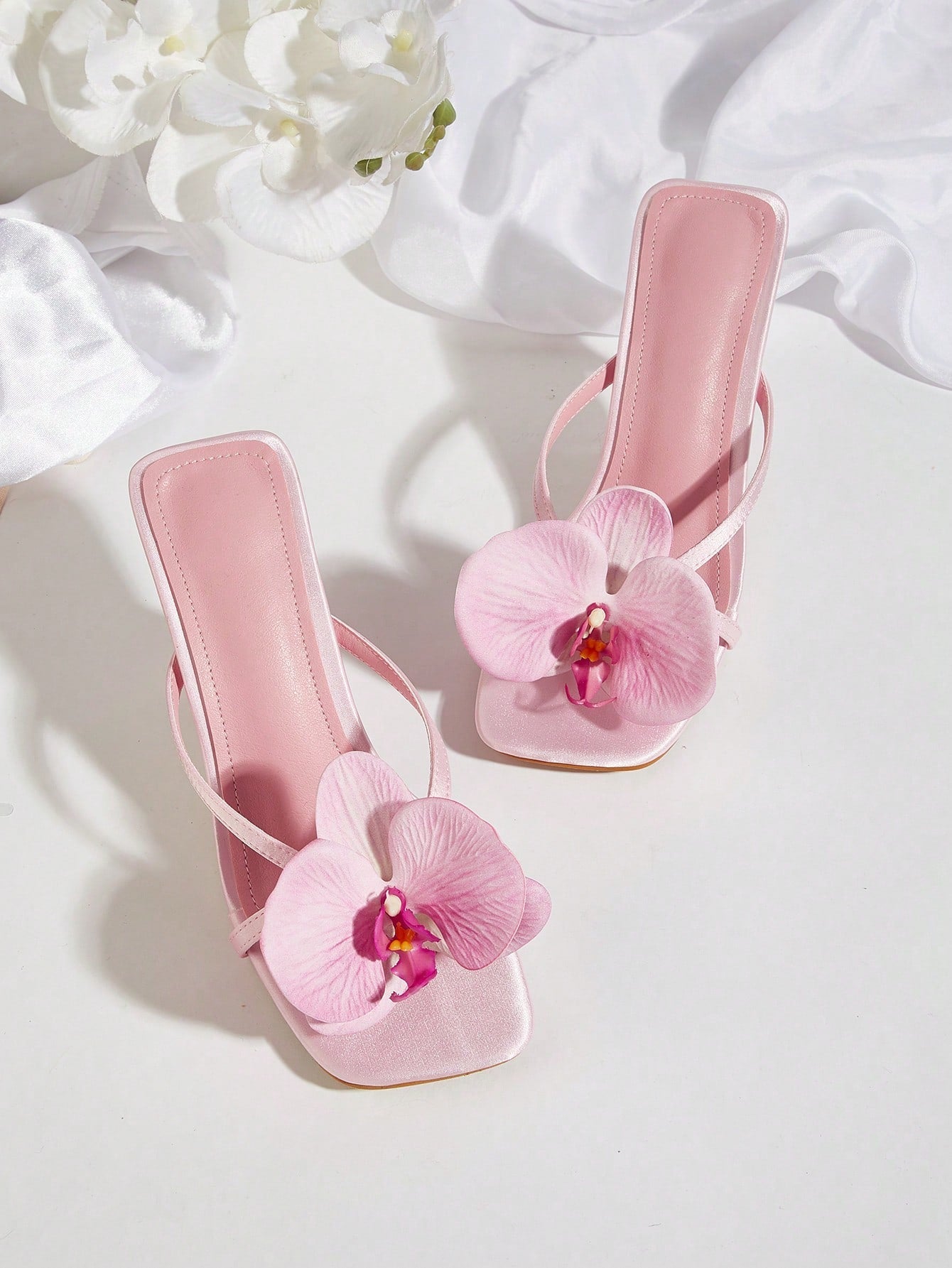 Travel & Beach Green Satin Flower Decor Open Toe Stiletto High Heel Sandals
