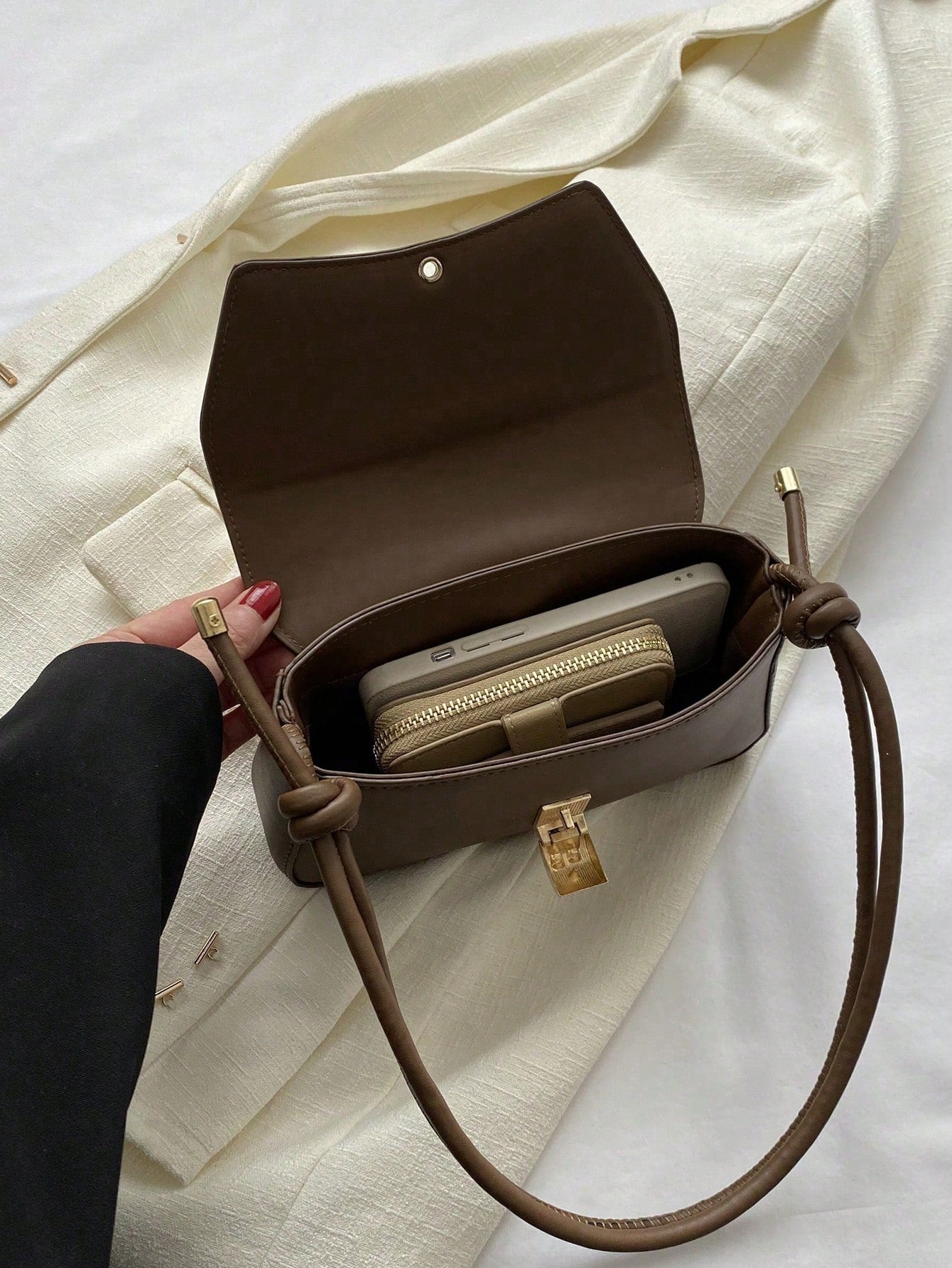 Minimalist Solid Color Shoulder Flap Bag