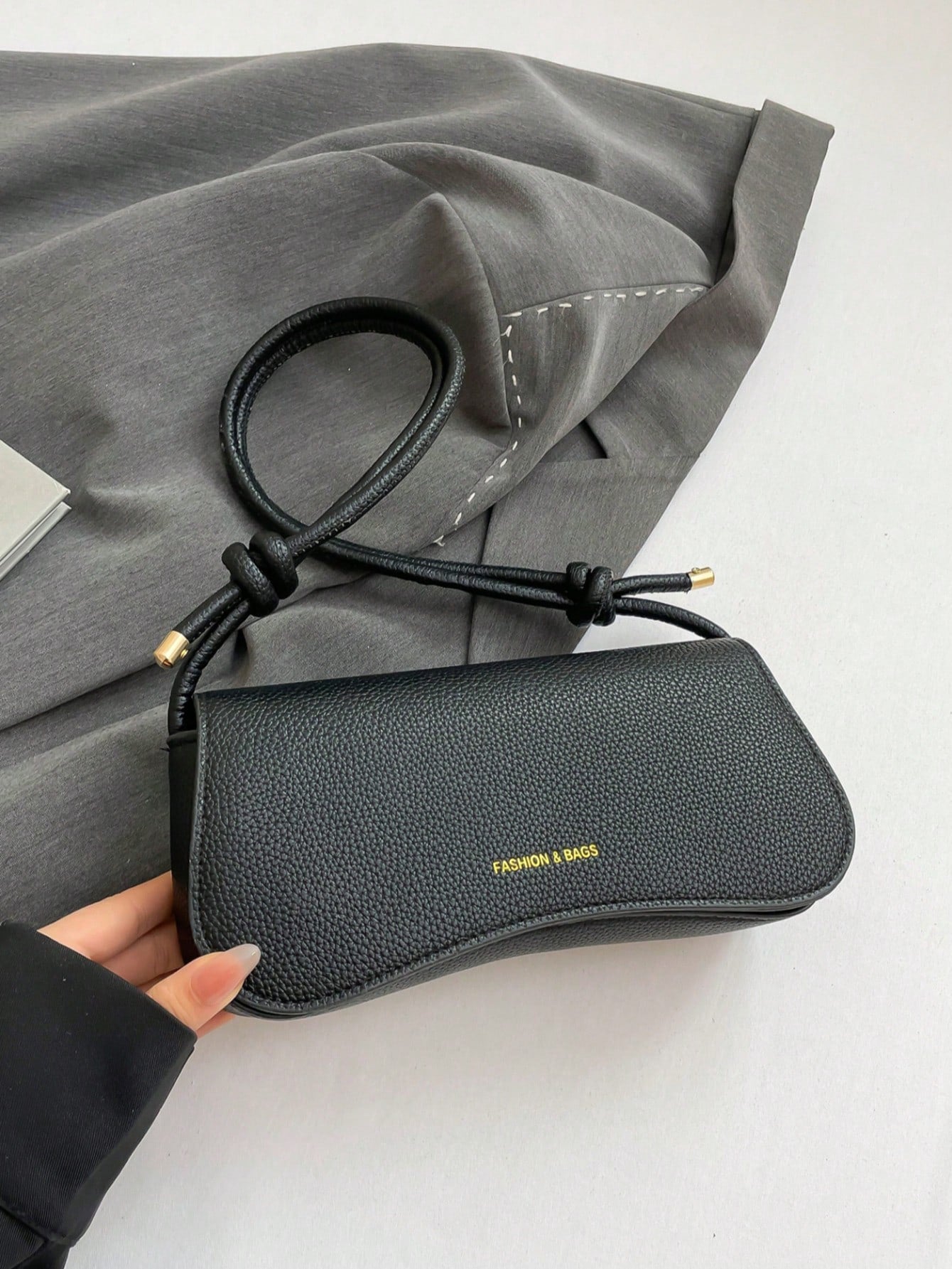 Minimalist Solid Color Shoulder Flap Bag