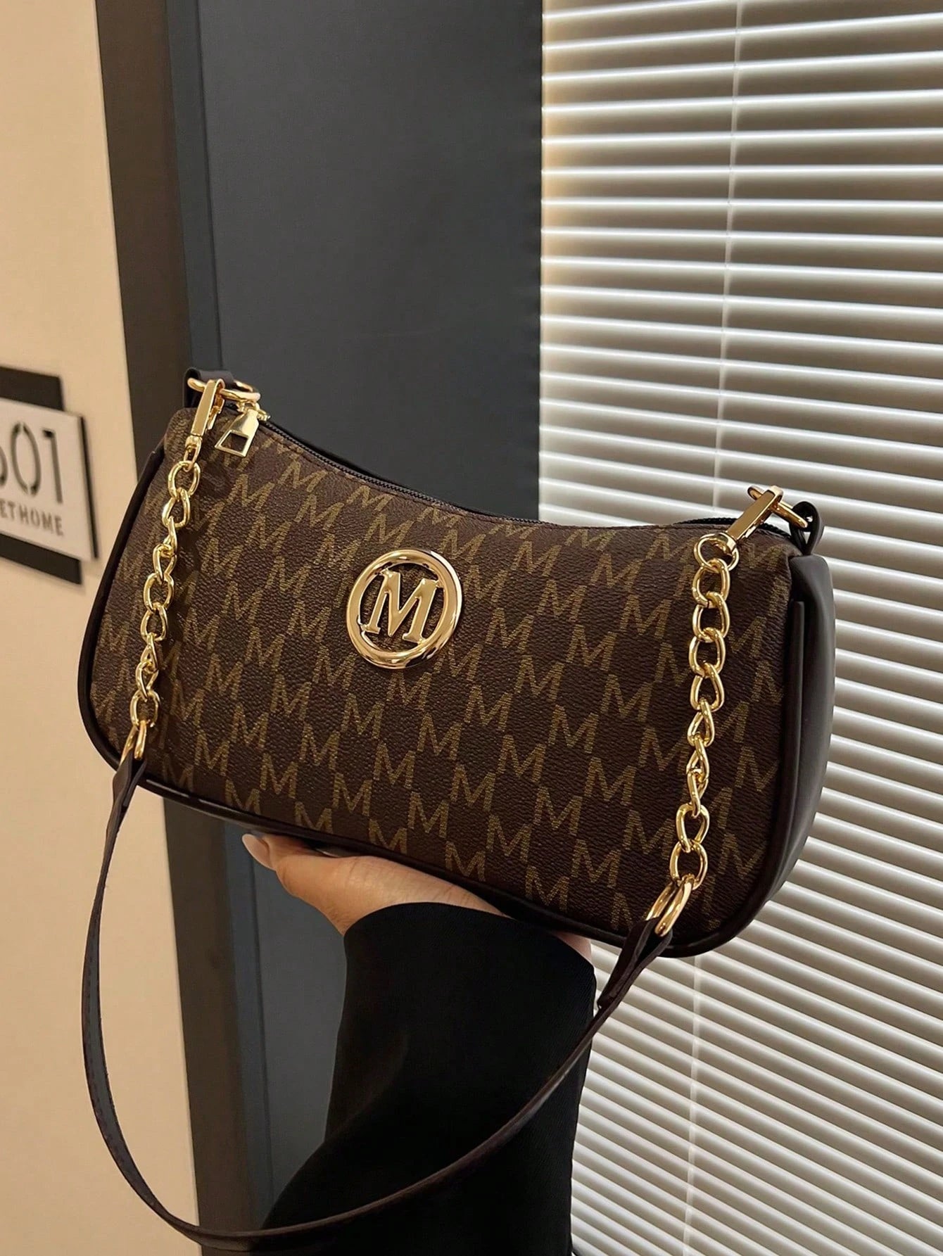 Minimalist Solid Color Shoulder Flap Bag