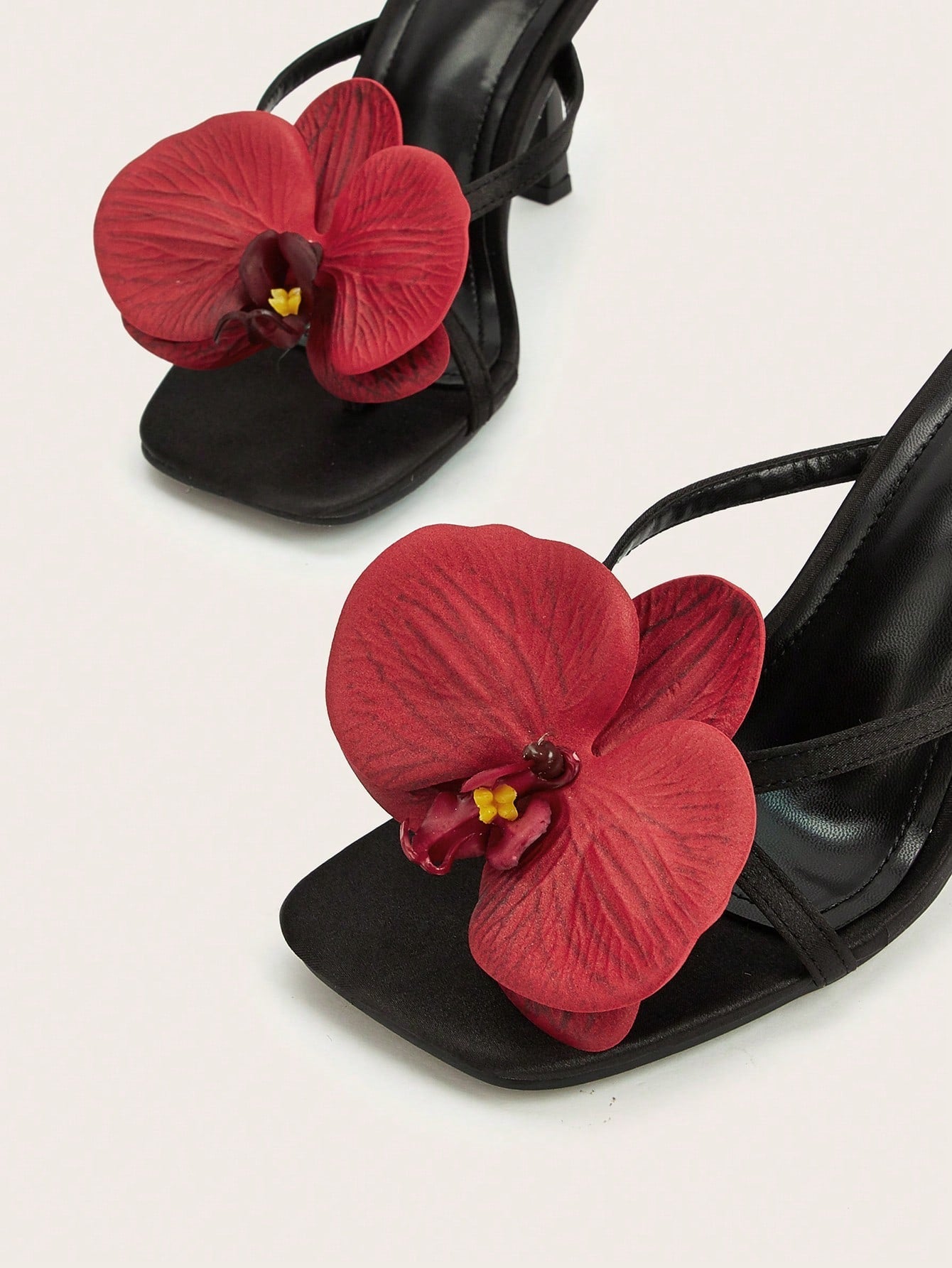 Travel & Beach Green Satin Flower Decor Open Toe Stiletto High Heel Sandals