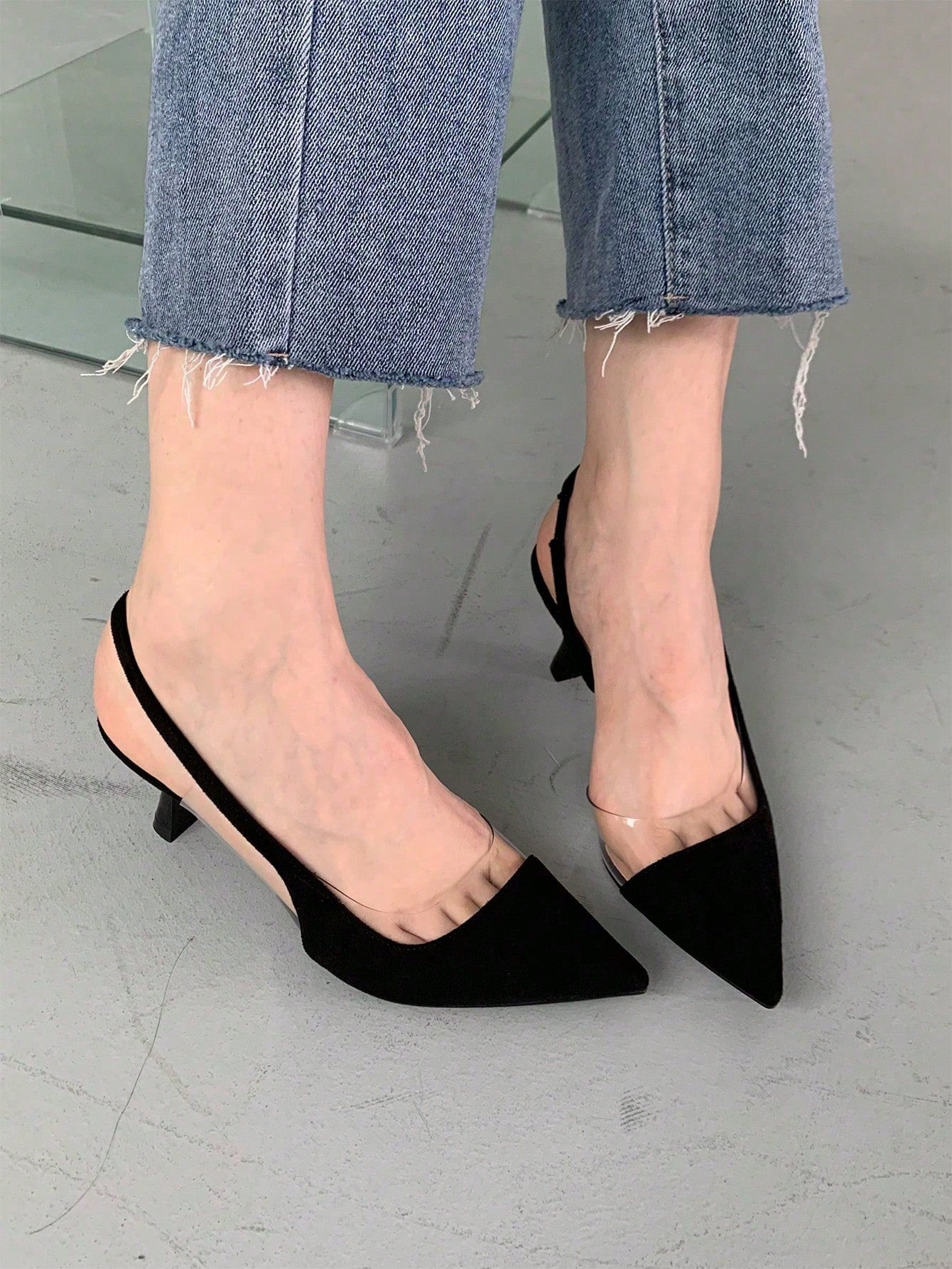 Women White Sculptural Heeled Pumps