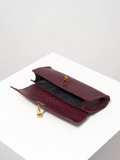 Vintage Faux Leather Woven Pattern Baguette Bag