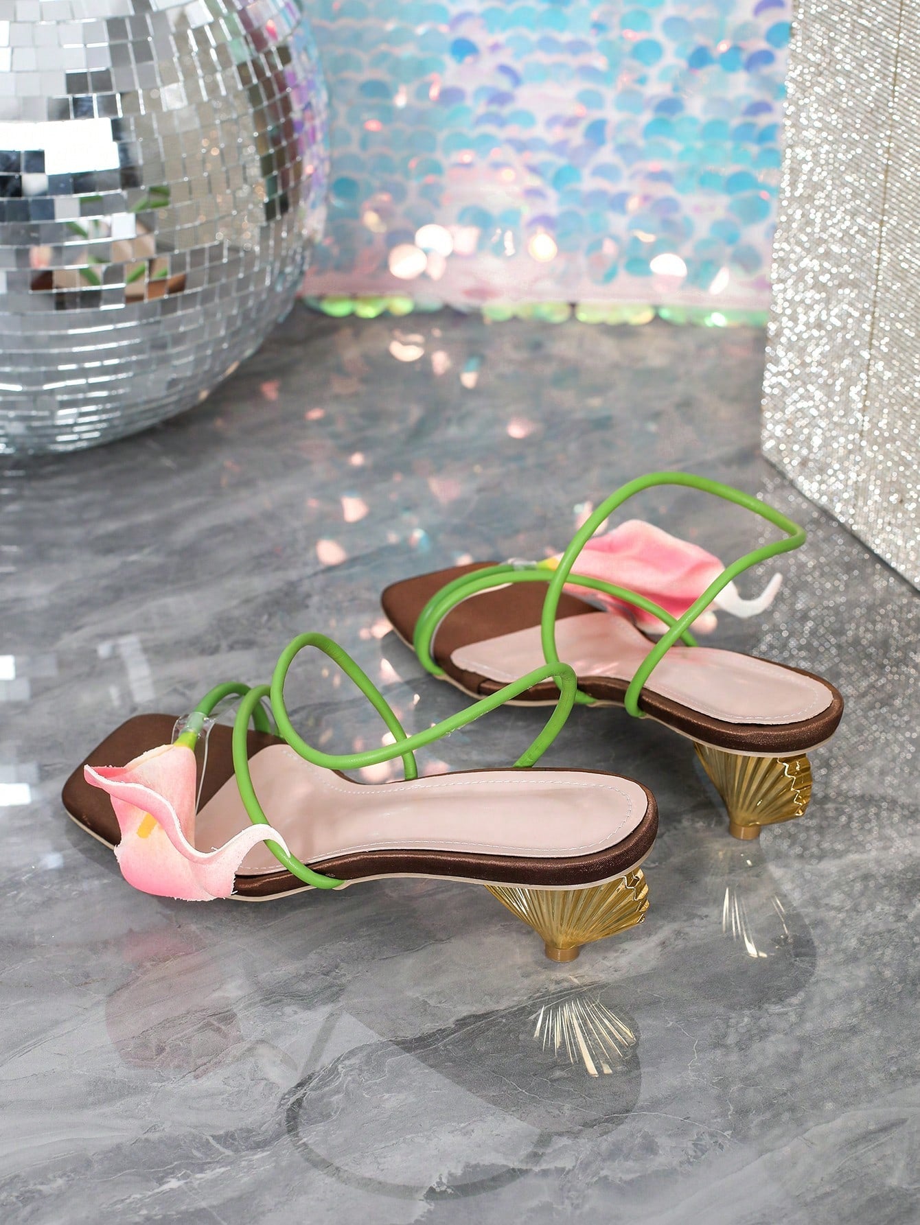 Women's Fashion Floral Open Toe Strap Mid Heel Sandals